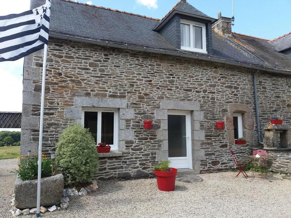 Les Gites Du Triskell, Gite Du Feu Sainte-Trephine 0*,  France